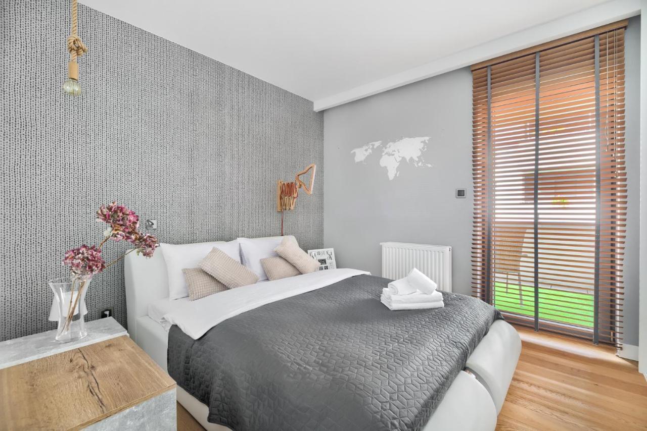 Poznan Grafitowa Modern Apartment Exterior foto